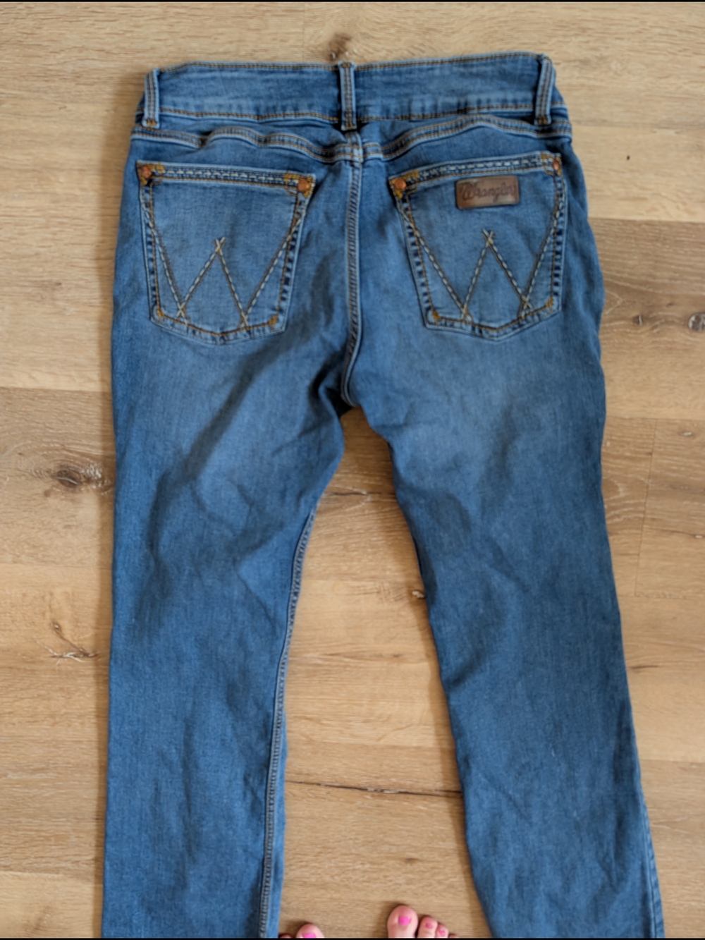 Wrangler Women's Blue Denim Jeans - Classic Back Pocket Stitch